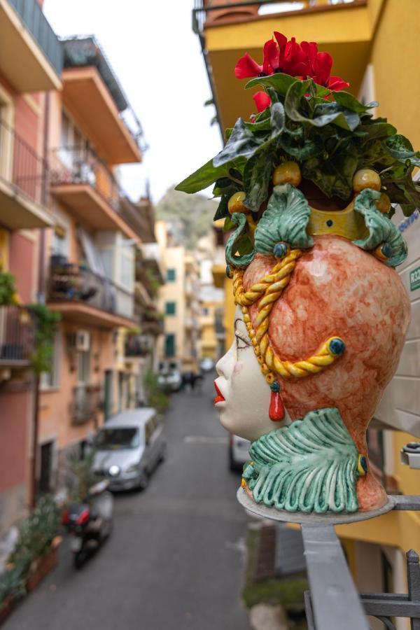 Amuni Taormina Apartment ภายนอก รูปภาพ