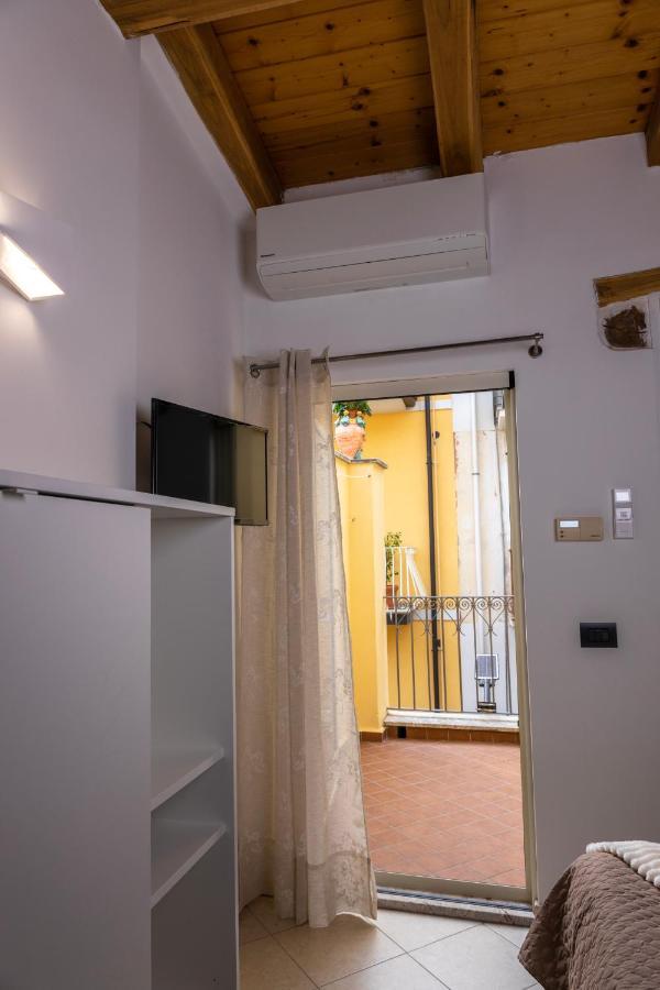 Amuni Taormina Apartment ภายนอก รูปภาพ